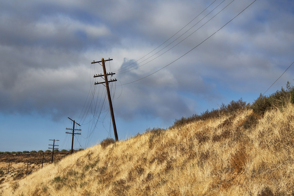 Poles & Wires - Near Caliente Poles & Wires - Near Caliente